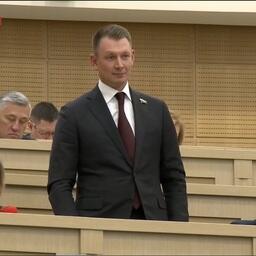 Новым председателем комитета по аграрно-продовольственной политике и природопользованию Совета Федерации стал сенатор от Подмосковья Александр ДВОЙНЫХ. Кадр видео СФ на «Рутубе»