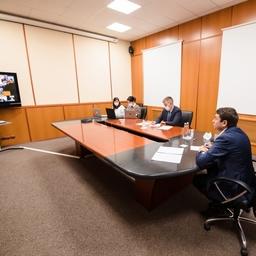 Об изменениях губернатор Мурманской области Андрей ЧИБИС рассказал на видеоконференции с рыбопромышленниками. Фото пресс-службы правительства региона