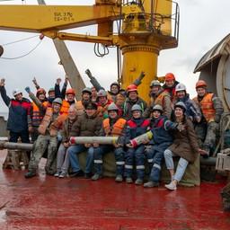 11 декабря научно-исследовательское судно «Академик М.А. Лаврентьев» вернулось в порт Владивостока. Фото пресс-службы Минобрнауки