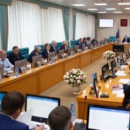 Заседание Сахалинской областной думы. Фото Sakhalin.info