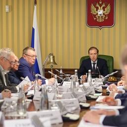Заседание Морской коллегии провел зампред правительства — министр промышленности и торговли Денис МАНТУРОВ. Фото пресс-службы кабмина