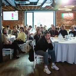 В сессии приняли участие представители рыбодобывающих и рыбоперерабатывающих компаний, трейдеров, аналитических агентств, ритейла, онлайн-торговли