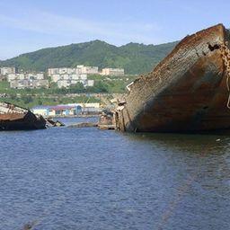 Затонувшие суда в Авачинской бухте. Фото пресс-службы правительства Камчатского края