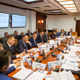 Задержки в строительстве рыболовных судов под инвестквоты обсудили участники совещания в Совете Федерации