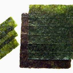 Из водоросли порфиры изготавливают большое количество продуктов. Фото Alice Wiegand («Википедия»), CC BY-SA 3.0