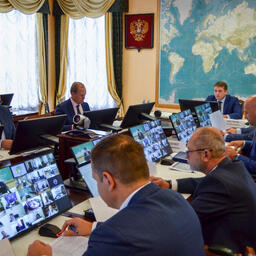 Глава Росрыболовства Илья ШЕСТАКОВ обсудил ситуацию на промысле во всех районах работы отечественного флота. Фото пресс-службы ведомства