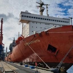 Атомный контейнеровоз «Севморпуть» доставил с Камчатки в Мурманск 5,5 тыс. тонн мороженой рыбопродукции. Фото пресс-службы Атомфлота