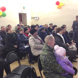 Встреча жителей поселка с представителями правительства Сахалинской области, регионального МФЦ и муниципальных властей