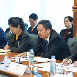 Главой китайской делегации был вице-губернатор провинции Цзилинь ЛИ Гоцян. Фото пресс-службы правительства Приморья