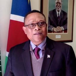 Бывший министр рыболовства и морских ресурсов Намибии Бернард ИСАУ. Скриншот видео Youtube