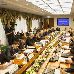 Вопросы развития рыбохозяйственного комплекса Камчатки обсуждали 14 октября в профильном комитете Совета Федерации