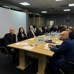 Губернатор Камчатского края Владимир СОЛОДОВ провел круглый стол по вопросам любительской рыбалки. Фото пресс-службы правительства региона