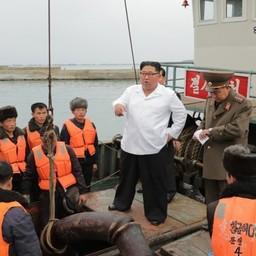 Фотографии КИМ Чен Ына на рыбохозяйственных предприятиях опубликовала «Нодон синмун»