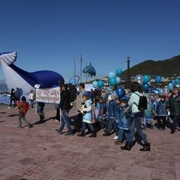 Праздник открылся шествием в защиту морских млекопитающих. Фото пресс-службы правительства Камчатки