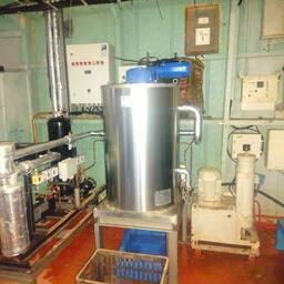 Смонтирован и установлен второй комплект оборудования для охлаждения и заморозки рыбы. Фото пресс-службы регионального департамента природных ресурсов, экологии и АПК