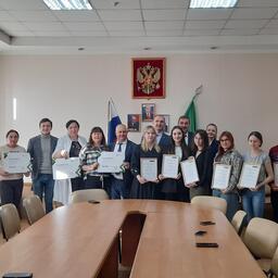В Приморье выпускники первого потока «Школы фермера» Россельхозбанка получили сертификаты на гранты. Фото пресс-службы РСХБ