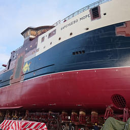 В декабре на Выборгском судостроительном заводе спустили на воду траулер-процессор «Баренцево море»