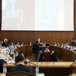 Глава Сахалинской области Олег Кожемяко провел заседание регионального рыбохозяйственного совета. Фото Юрия Яременко.