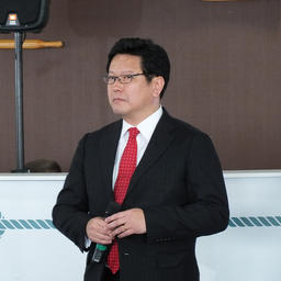 Руководитель группы по энергетике и природным ресурсам Японии Ямада МАСААКИ