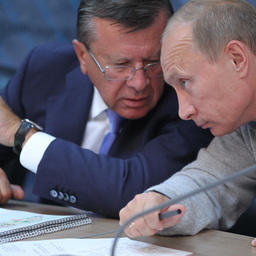 Председатель Правительства РФ Владимир Путин и первый вице-премьер Виктор Зубков (фото пресс-службы Правительства России)