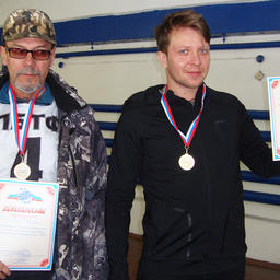 Золото в личном первенстве среди мужчин завоевали Анатолий ВАСИЛЕНКО (ПБТФ) и Андрей АЛФЁРОВ (ТИНРО)
