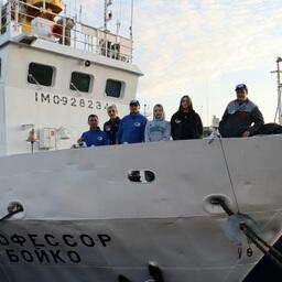 Научная группа Полярного филиала ВНИРО начала комплексные работы в Баренцевом и Белом морях на судне «Профессор Бойко». Фото пресс-службы института