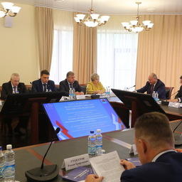 Комитет Совета Федерации по региональной политике провел круглый стол на Камчатке. Фото пресс-службы правительства региона
