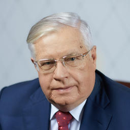 Член Коллегии (министр) по техническому регулированию Евразийской экономической комиссии Валерий КОРЕШКОВ