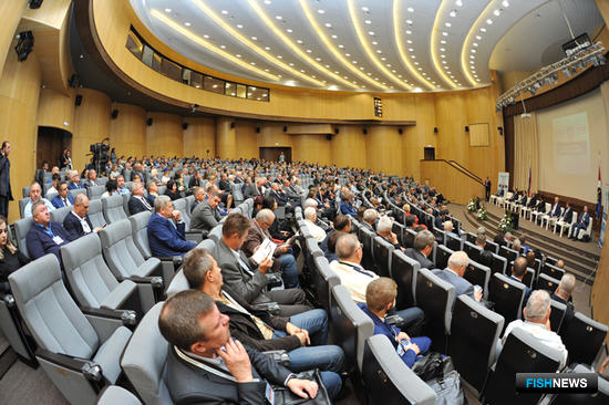 XIII Международный конгресс рыбаков начал работу во Владивостоке 4 октября
