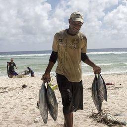 Рыбак с острова Фаис, Микронезия. Фото Osakabe Yasuo («Википедия»)
