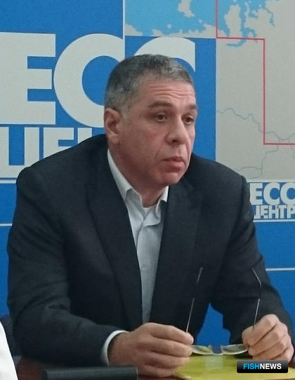Член Совета Федерации от Сахалинской областной Думы Александр ВЕРХОВСКИЙ