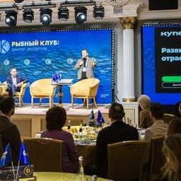 Про онлайн-торговлю рыбой рассказал на Рыбном клубе в Москве директор по развитию b2c сервиса доставки «Купер» Николай БРУЯКА
