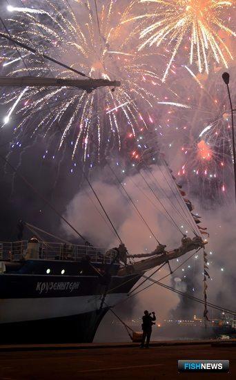 В Черноморской регате больших парусников принимает участие барк «Крузенштерн». Фото пресс-службы БГАРФ