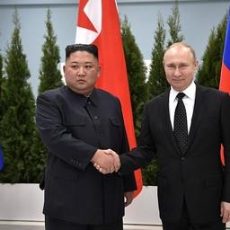 Председатель Госсовета КНДР Ким Чен Ын и президент России Владимир ПУТИН провели переговоры во Владивостоке. Фото с сайта Кремля