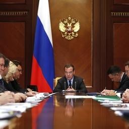 Премьер-министр Дмитрий МЕДВЕДЕВ провел совещание по исполнению поручений президента и правительства. Фото пресс-службы кабмина