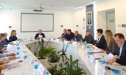 Проблемы, связанные с возможными запретами для флота, обсудили на общем собрании Ассоциации рыбохозяйственных предприятий Приморья