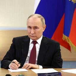 Владимир Путин поручил обновить национальный проект «Международная кооперация и экспорт». Фото пресс-службы Кремля