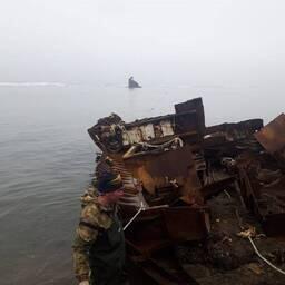 В Сахалинской области приступили к поднятию затонувших судов со дна моря. Фото пресс-службы правительства региона