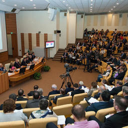 Новую редакцию госпрограммы по развитию рыбохозяйственного комплекса обсудили на парламентских слушаниях в Госдуме.