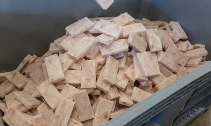 Производство рыбного филе на российском заводе