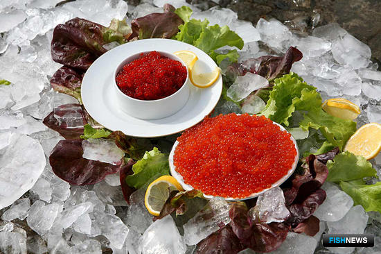 Красная икра – традиционный деликатес на новогоднем столе