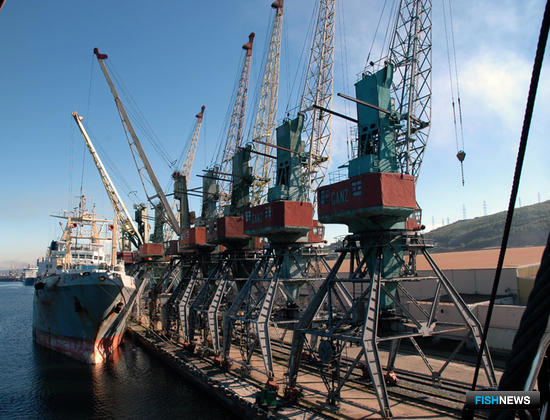 Порт был готов в рамках концессии вложить в реконструкцию и модернизацию причалов свыше 9 млрд рублей частных инвестиций. Фото пресс-службы ММРП