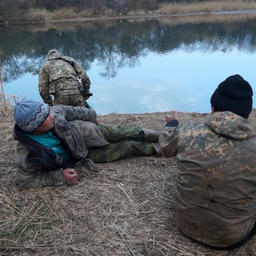 Нарушителей взяли на реке Нарва. Фото пресс-службы УМВД России по Приморскому краю