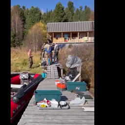 Браконьерский улов нашли на берегу реки Чойган-Хем. Кадр оперативной съемки