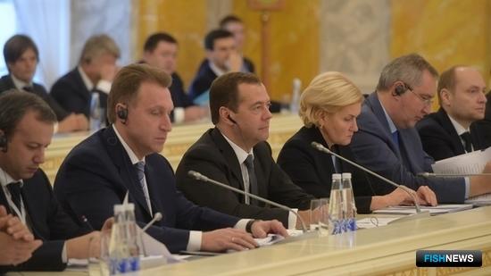 Российская делегация на встрече глав правительств РФ и Китая в Санкт-Петербурге. Фото пресс-службы правительства РФ
