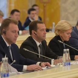 Российская делегация на встрече глав правительств РФ и Китая в Санкт-Петербурге. Фото пресс-службы правительства РФ