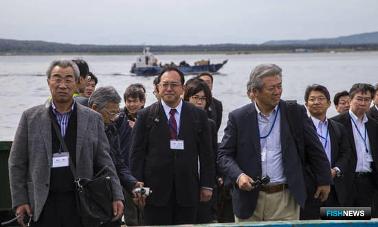 Японский бизнес-десант приступил к осмотру. Фото пресс-службы правительства Сахалинской области