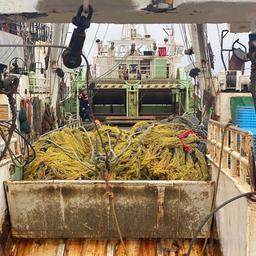 Промысловое оборудование на борту задержанной японской шхуны. Фото пресс-службы Погрануправления ФСБ России по Сахалинской области