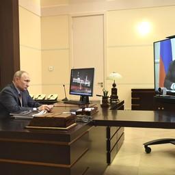 Президент Владимир ПУТИН и премьер-министр Михаил МИШУСТИН обсудили план восстановления экономики. Фото пресс-службы главы государства