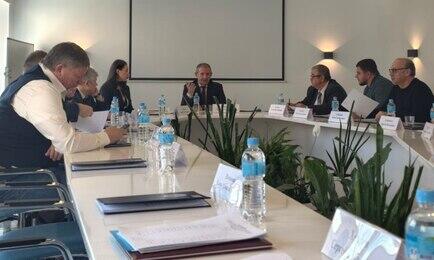 На заседании совета Ассоциации рыбохозяйственных предприятий Приморья обсудили темы, которые планируется поднять на встрече с сенаторами